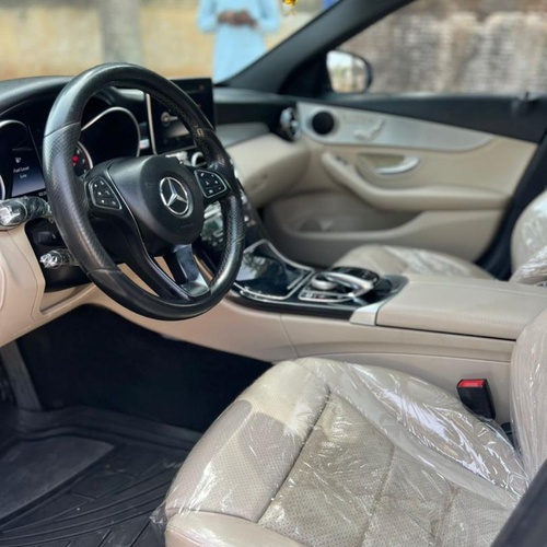 FOREIGN USED 2015 MERCEDES BENZ C300 FULL OPTION FOR SALE