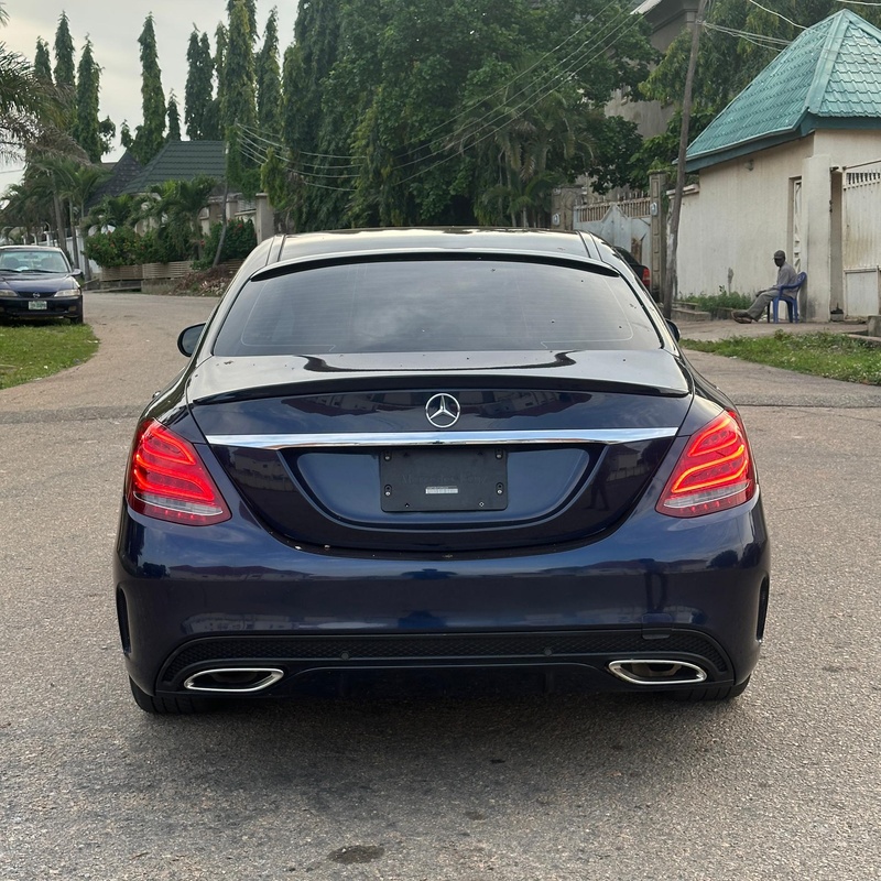 FOREIGN USED 2015 MERCEDES BENZ C300 FULL OPTION FOR SALE image