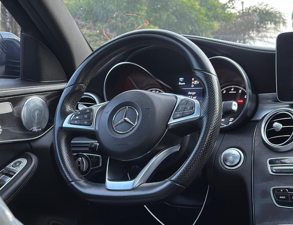 FOREIGN USED 2015 MERCEDES BENZ C300 FULL OPTION FOR SALE