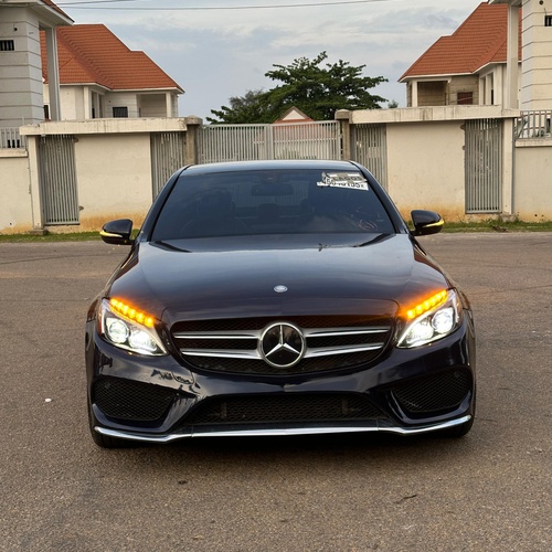 FOREIGN USED 2015 MERCEDES BENZ C300 FULL OPTION FOR SALE