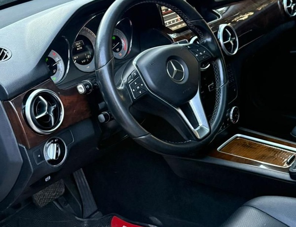 FOREIGN USED 2015 MERCEDES BENZ GLK350 FOR SALE IN ABUJA