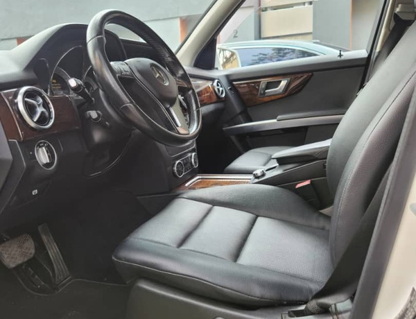 Foreign Used 2015 Mercedes-Benz GLK 350 for Sale In Lagos