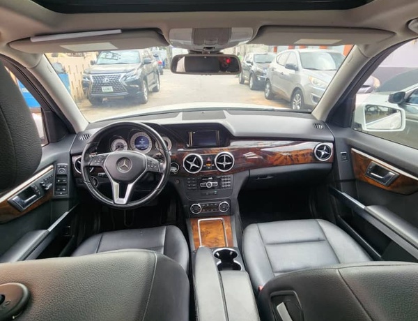 Foreign Used 2015 Mercedes-Benz GLK 350 for Sale In Lagos