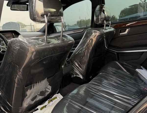 FOREIGN USED   2015 MERCEDES E350 FOR SALE IN ABUJA