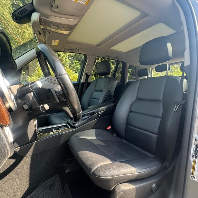 FOREIGN USED  2015 MERCEDES BENZ GLK350  FOR SALE IN ABUJA image