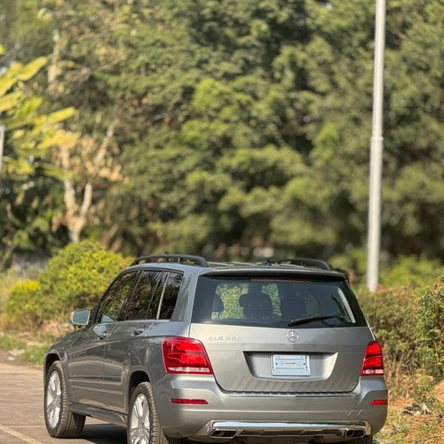 FOREIGN USED  2015 MERCEDES BENZ GLK350  FOR SALE IN ABUJA