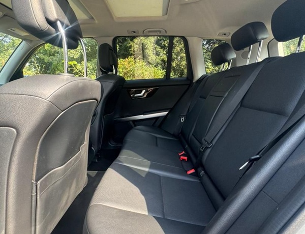 FOREIGN USED  2015 MERCEDES BENZ GLK350  FOR SALE IN ABUJA