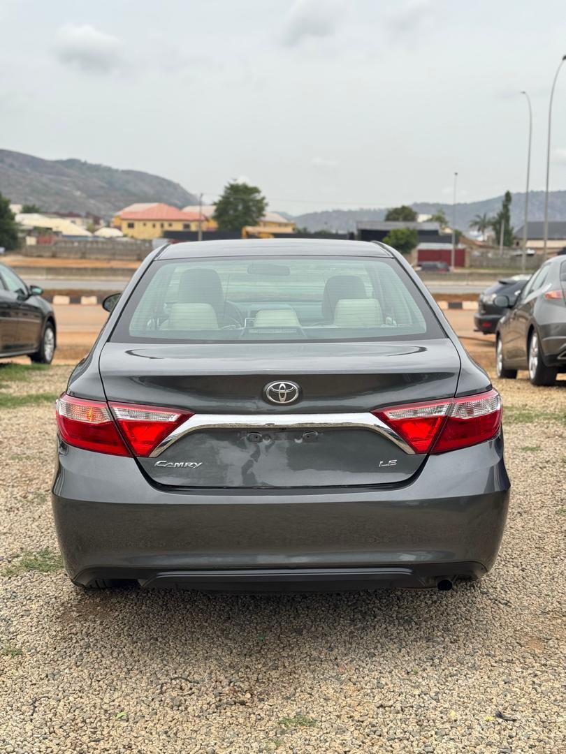 Car Image 8