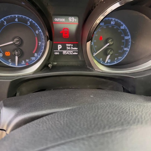 FOREIGN USED   2015 TOYOTA COROLLA (S)  FOR SALE IN ABUJA