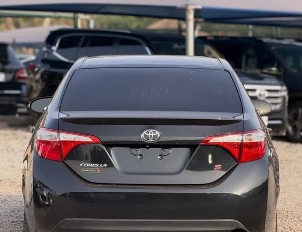 FOREIGN USED   2015 TOYOTA COROLLA (S)  FOR SALE IN ABUJA