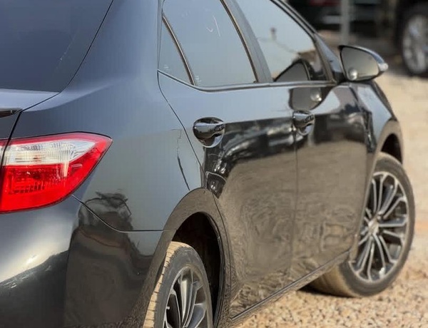 FOREIGN USED   2015 TOYOTA COROLLA (S)  FOR SALE IN ABUJA
