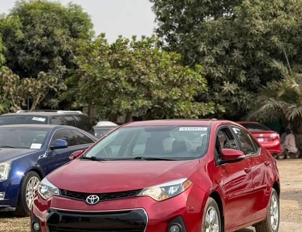 FOREIGN USED 2015 TOYOTA COROLLA S FOR SALE IN ABUJA