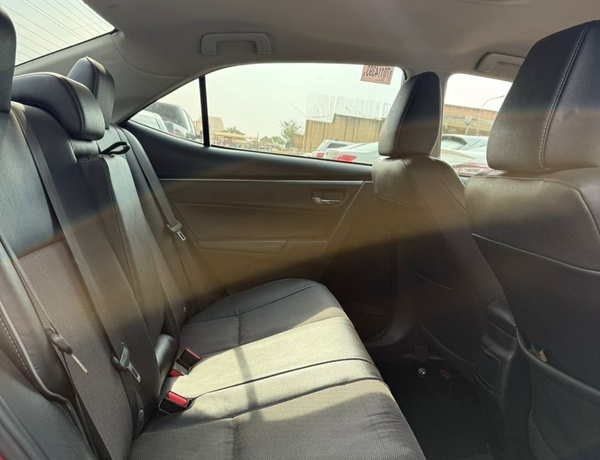 FOREIGN USED 2015 TOYOTA COROLLA S FOR SALE IN ABUJA