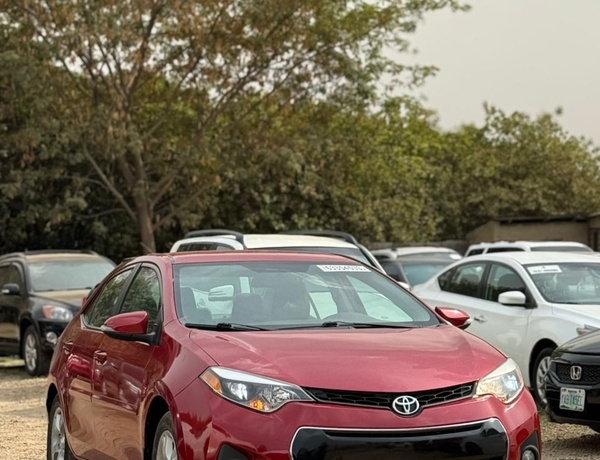 FOREIGN USED 2015 TOYOTA COROLLA S FOR SALE IN ABUJA