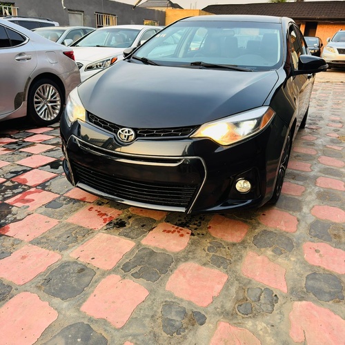 Foreign Used 2015 Toyota Corolla S for Sale In Lagos