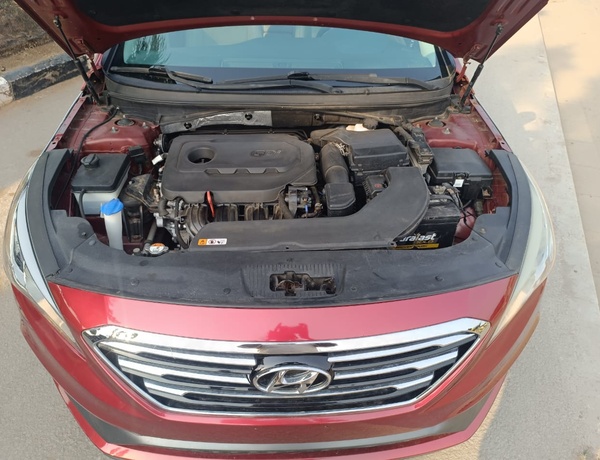 FOREIGN USED 2016 HYUNDAI SONATA SPORTS