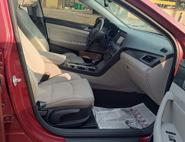 FOREIGN USED 2016 HYUNDAI SONATA SPORTS