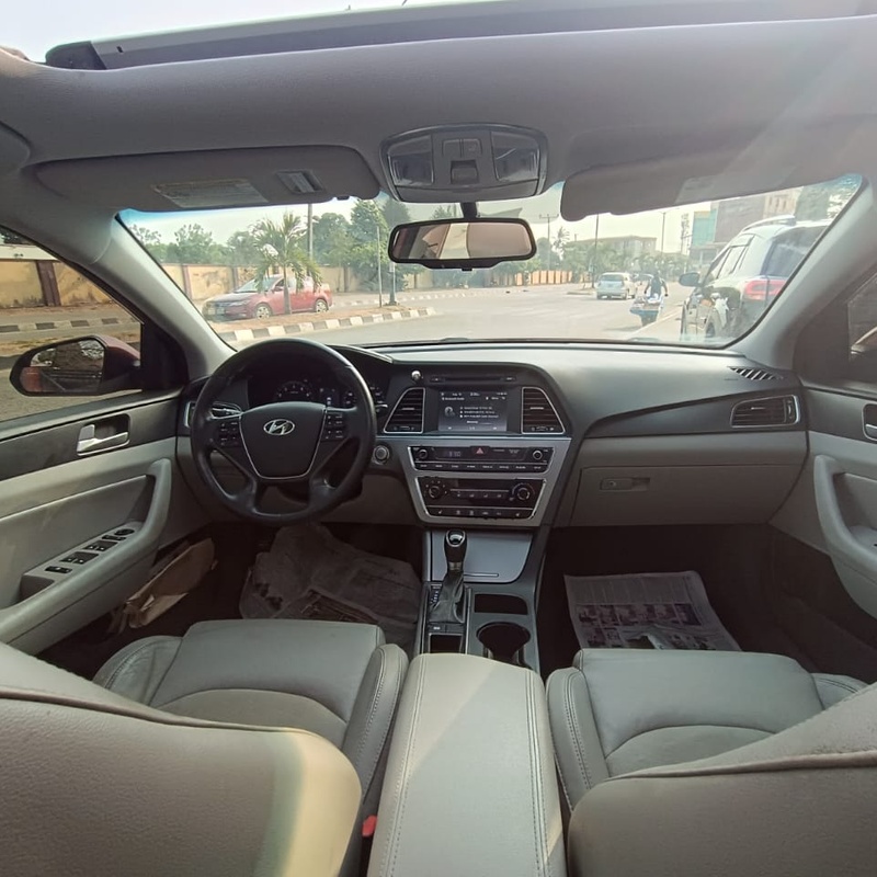 FOREIGN USED 2016 HYUNDAI SONATA SPORTS image