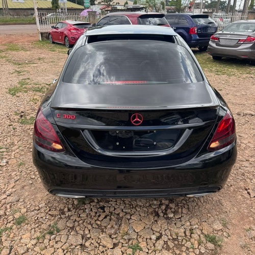 FOREIGN USED 2016 KEYLESS MERCEDES BENZ C300 FOR SALE IN KADUNA