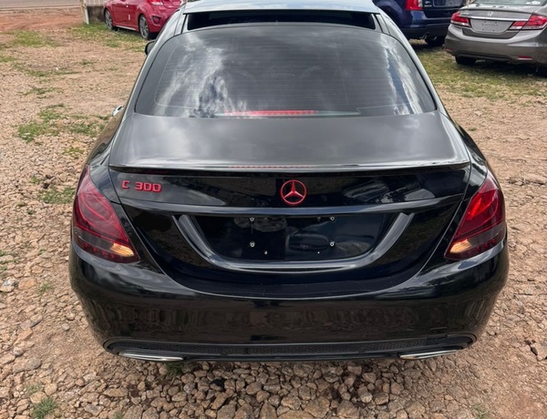 FOREIGN USED 2016 KEYLESS MERCEDES BENZ C300 FOR SALE IN KADUNA