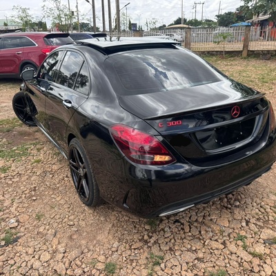 FOREIGN USED 2016 KEYLESS MERCEDES BENZ C300 FOR SALE IN KADUNA