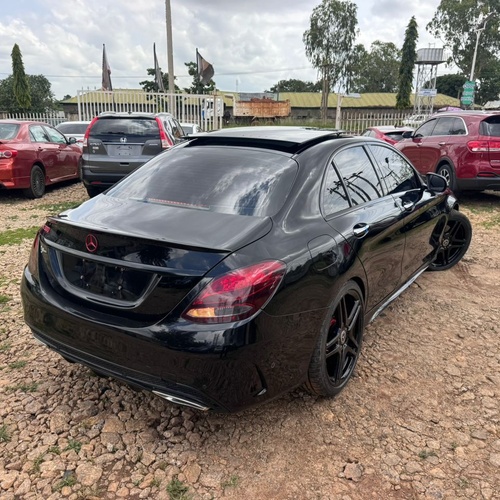 FOREIGN USED 2016 KEYLESS MERCEDES BENZ C300 FOR SALE IN KADUNA