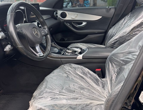 FOREIGN USED 2016 KEYLESS MERCEDES BENZ C300 FOR SALE IN KADUNA