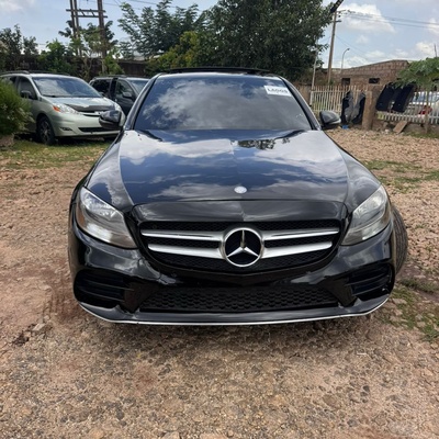FOREIGN USED 2016 KEYLESS MERCEDES BENZ C300 FOR SALE IN KADUNA