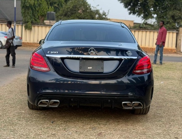 FOREIGN USED 2016 MERCEDES BENZ C300 FOR SALE