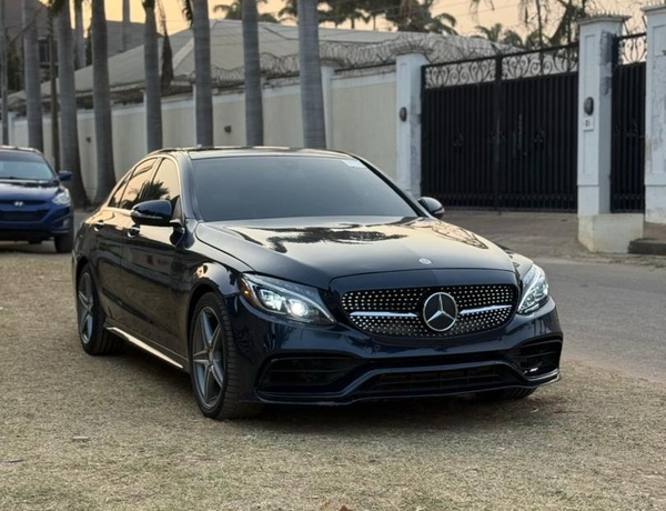 FOREIGN USED 2016 MERCEDES BENZ C300 FOR SALE