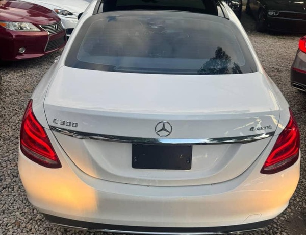 FOREIGN USED 2016 MERCEDES BENZ C300 FOR SALE
