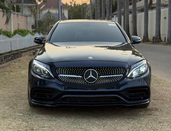 FOREIGN USED 2016 MERCEDES BENZ C300 FOR SALE