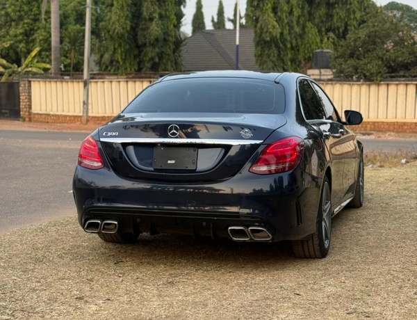 FOREIGN USED 2016 MERCEDES BENZ C300 FOR SALE