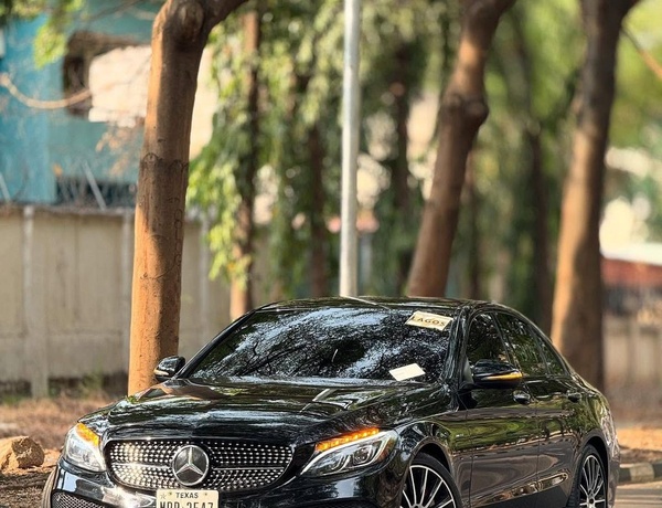FOREIGN USED 2016 MERCEDES BENZ C450 FOR SALE