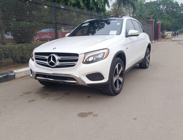 Foreign used 2016 Mercedes Benz GLC300