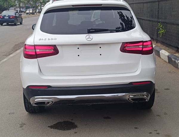 Foreign used 2016 Mercedes Benz GLC300