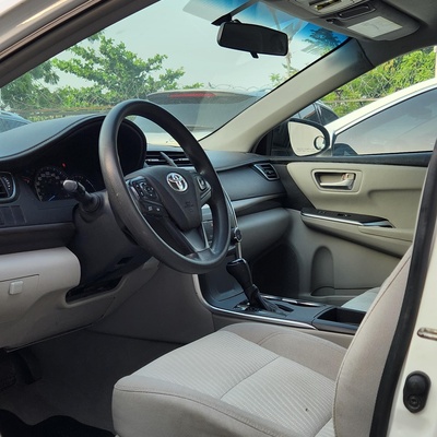 Foreign used 2016 Toyota Camry LE in Lagos