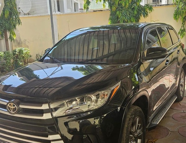 FOREIGN USED 2016 TOYOTA HIGHLANDER LE FOR SALE IN KANO