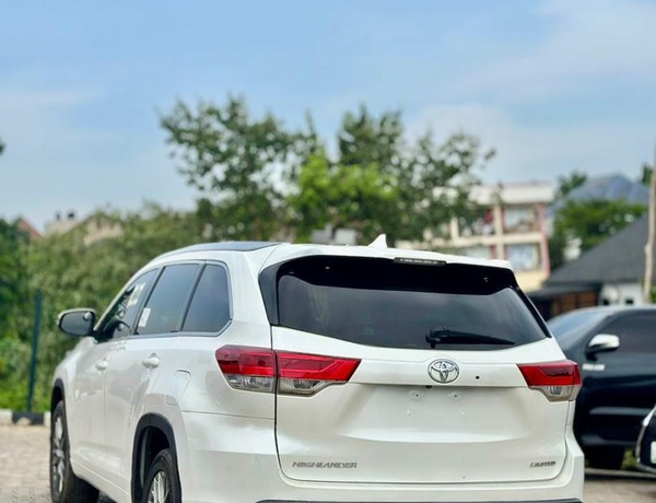 FOREIGN USED 2016 TOYOTA HIGHLANDER LIMITED FOR SALE