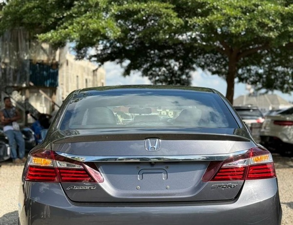 FOREIGN USED 2017 HONDA ACCORD SPORT FOR SALE