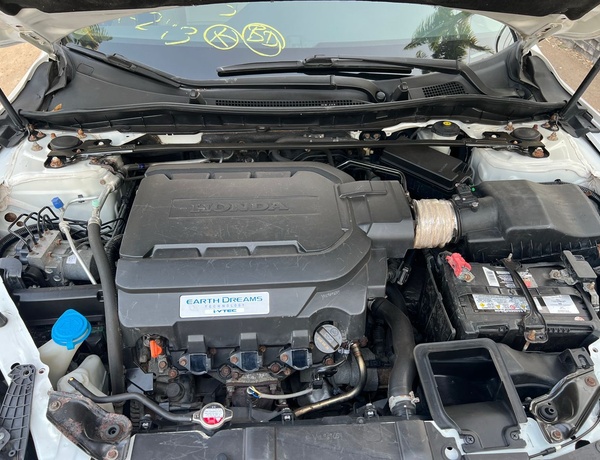 FOREIGN USED 2017 HONDA ACCORD V6 TOURING FULL OPTION FOR SALE IN KADUNA