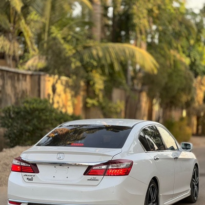 FOREIGN USED 2017 HONDA ACCORD V6 TOURING FULL OPTION FOR SALE IN KADUNA
