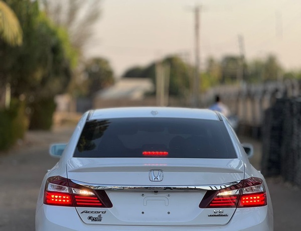 FOREIGN USED 2017 HONDA ACCORD V6 TOURING FULL OPTION FOR SALE IN KADUNA