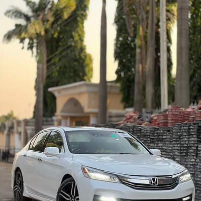 FOREIGN USED 2017 HONDA ACCORD V6 TOURING FULL OPTION FOR SALE IN KADUNA