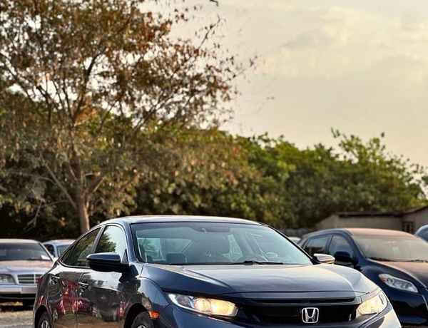 FOREIGN USED 2017 HONDA CIVIC FOR SALE IN ABUJA