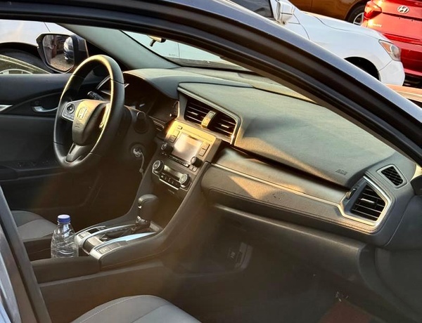 FOREIGN USED 2017 HONDA CIVIC FOR SALE IN ABUJA