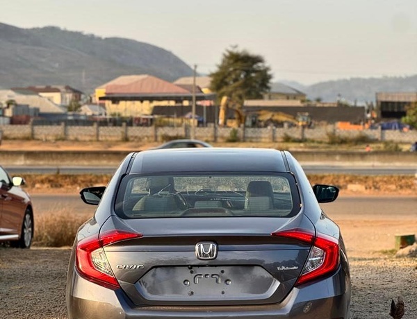 FOREIGN USED 2017 HONDA CIVIC FOR SALE IN ABUJA