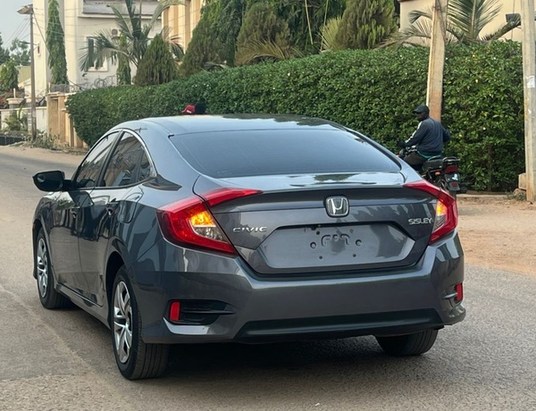 FOREIGN USED 2017 HONDA CIVIC FOR SALE IN KADUNA