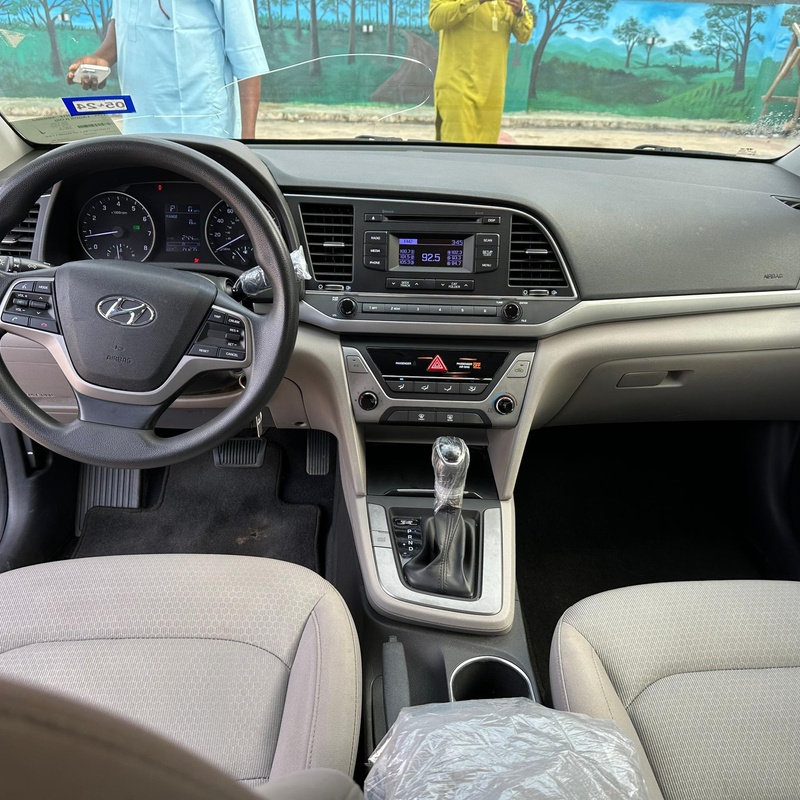 FOREIGN USED 2017 HYUNDAI ELANTRA SE FOR SALE image