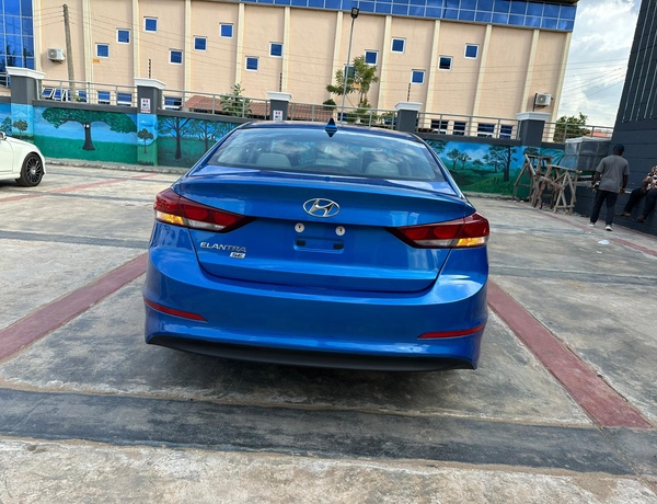 FOREIGN USED 2017 HYUNDAI ELANTRA SE FOR SALE
